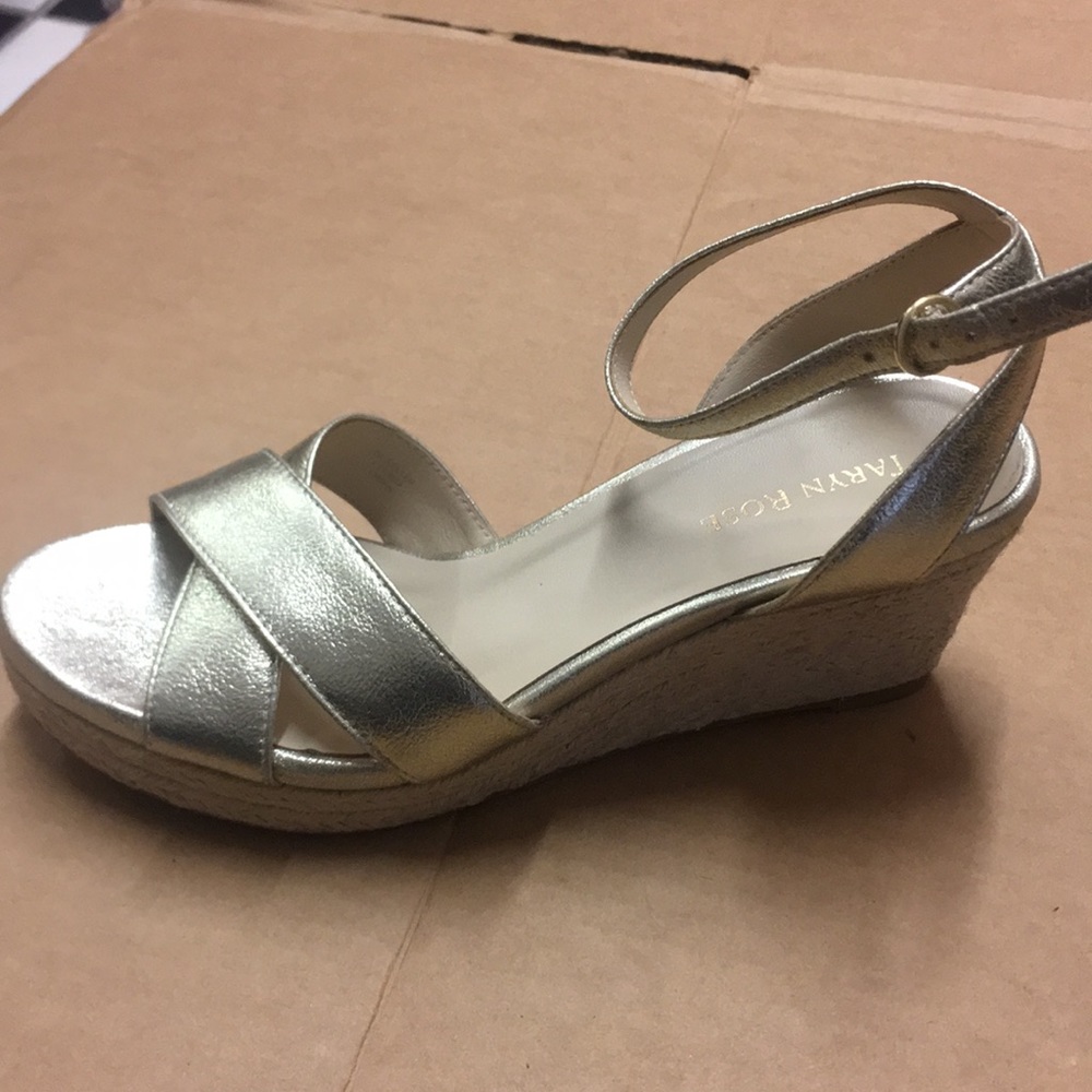 Taryn Rose “Kellen”  wedge